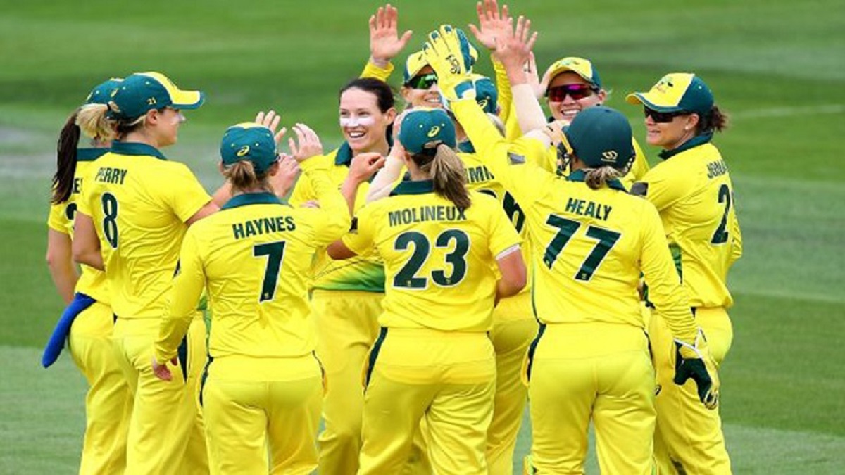 টি-টোয়েন্টির পর ওয়ানডেতেও হ্যাটট্রিক মেগানের