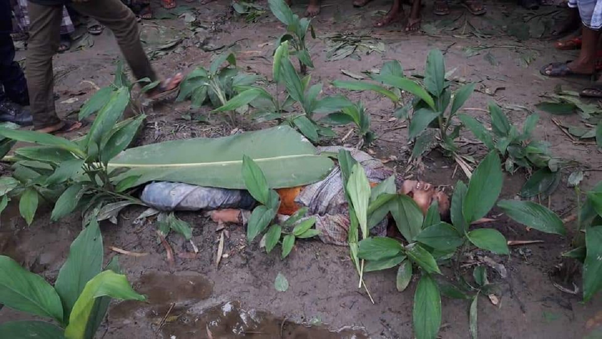 গোপনাঙ্গ ও গলাকাটা যুবকের লাশ উদ্ধার