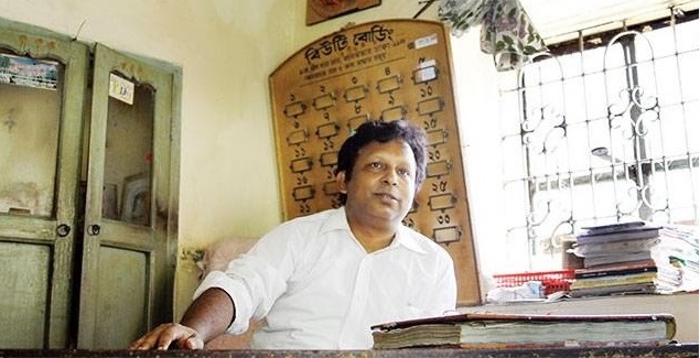 বিউটি বোর্ডিংয়ের তারক সাহা আর নেই