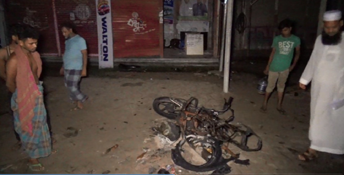 স্কুলকমিটির নির্বাচন নিয়ে সংঘর্ষ, আহত ৪