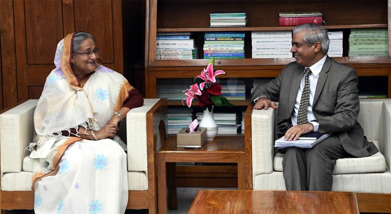 ৩ বছরে ৫ বিলিয়ন ডলার ঋণ দেবে এডিবি