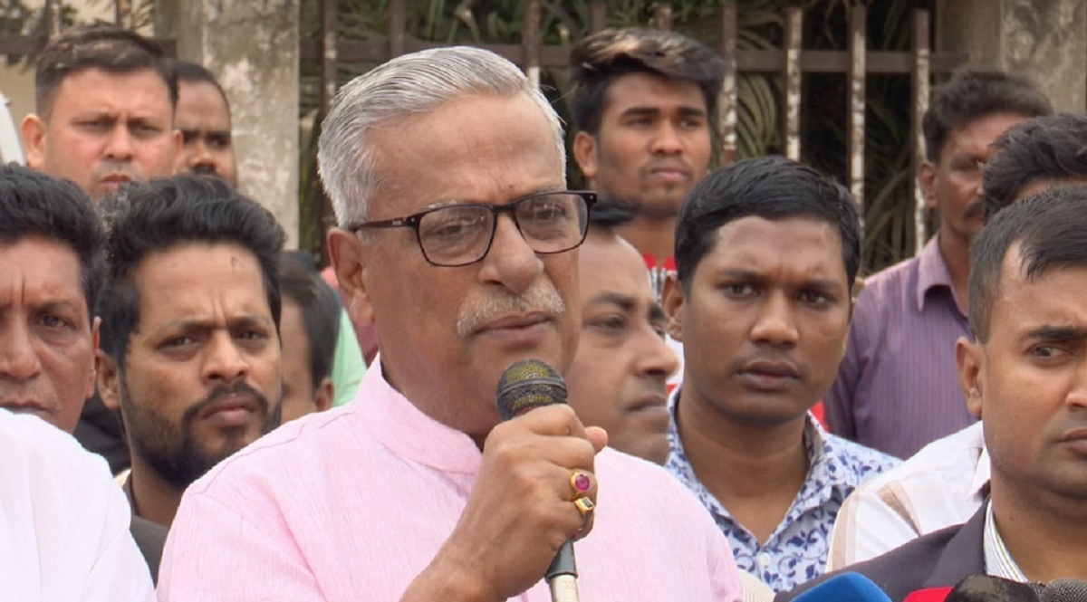 খালেদা জিয়া মুক্ত হলে গণতন্ত্র পুনরুদ্ধার আটকানো সম্ভব নয়: ফারুক