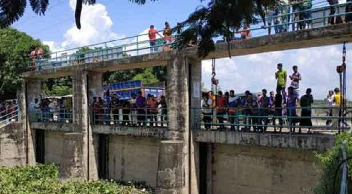 বড়াল নদ থেকে অজ্ঞাত ৩ লাশ উদ্ধার