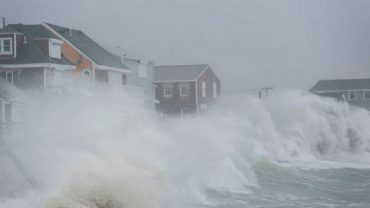 যুক্তরাষ্ট্রের দিকে ধেয়ে আসছে ঘূর্ণিঝড় ডোরিয়ান