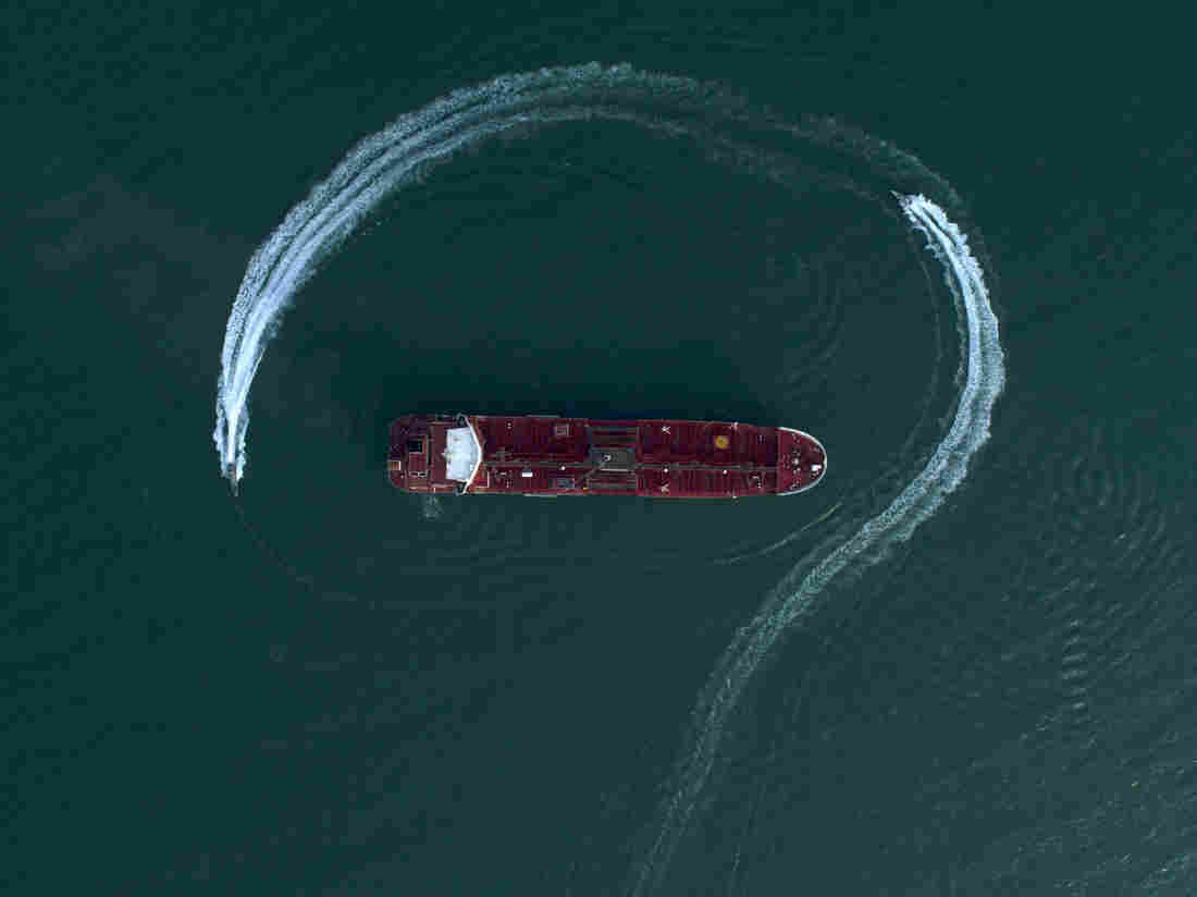 জব্দ ব্রিটিশ ট্যাংকার ছেড়ে দিতে রাজি হয়েছে ইরান