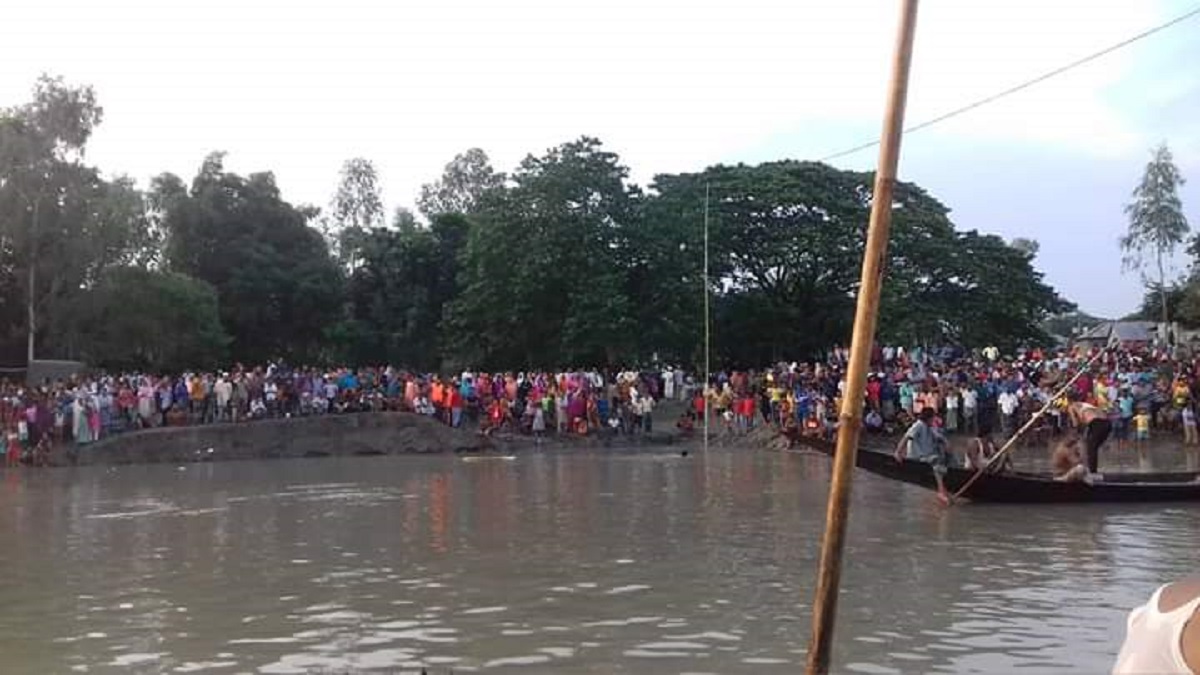 নৌকা ডুবিতে নিখোঁজ কলেজছাত্রীর মরদেহ উদ্ধার