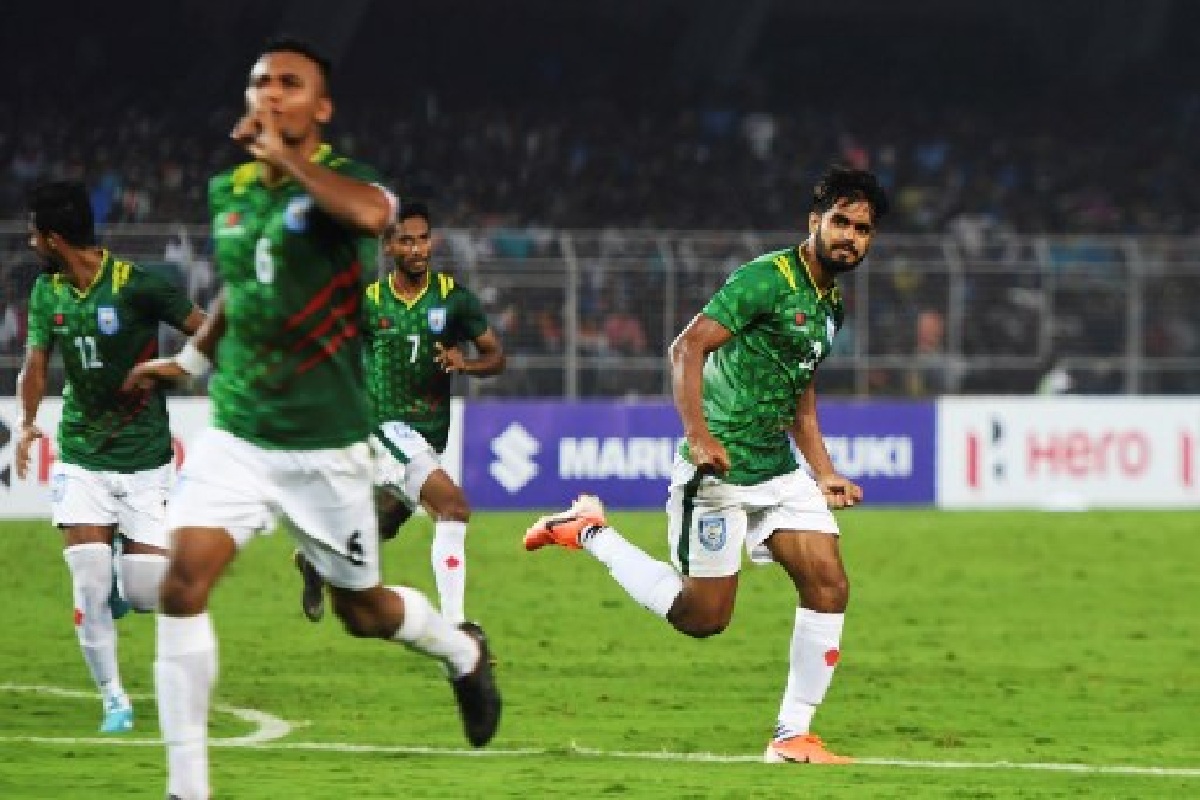 ভারতের আভিজাত্যে আঘাত করলো জামাল ভুঁইয়ারা