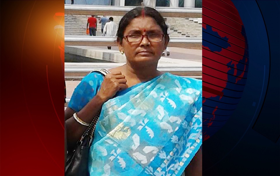 জাতীয় নিরাপদ সড়ক দিবসে সড়ক দুর্ঘটনায় নিহত শিক্ষিকা