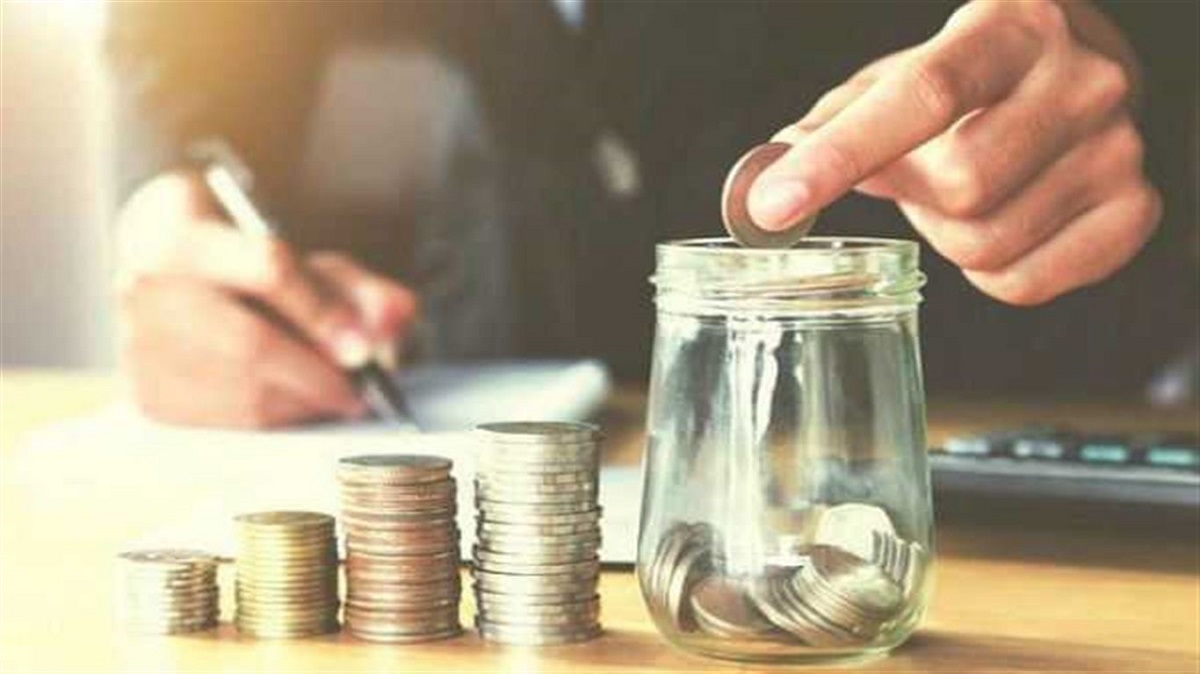 ১২ বছর ধরে কয়েন জমিয়ে জন্ম দিনে মাকে ফ্রিজ উপহার