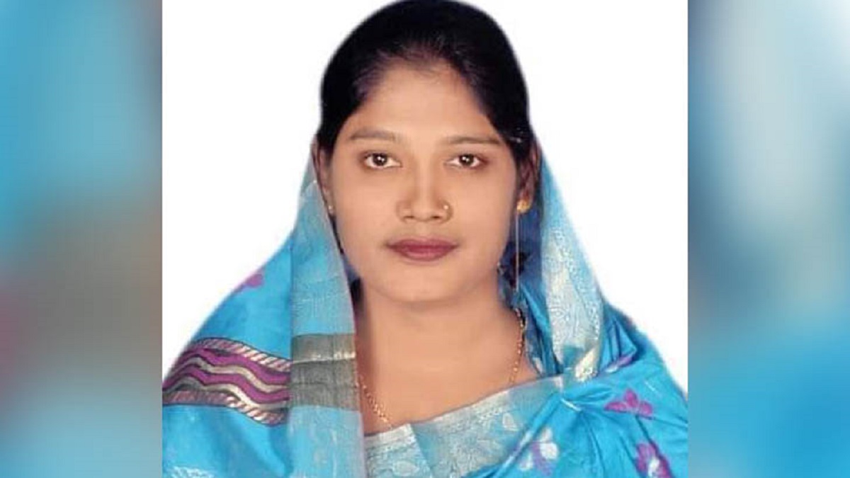 দেশের প্রথম তৃতীয় লিঙ্গের মহিলা ভাইস চেয়ারম্যান ঝিনাইদহের পিংকী