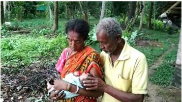 অভাবের তাড়নায় বিক্রির জন্য নাতিকেই চুরি করলেন নানী!