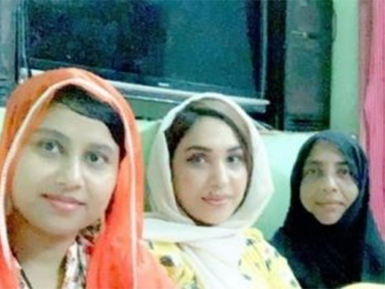 ৩৬ বছর পর মাকে ফিরে পেল মরিয়ম!