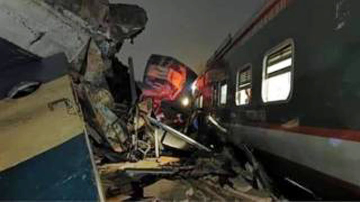 তূর্ণা এক্সপ্রেসের চালকসহ ৩ জন বরখাস্ত