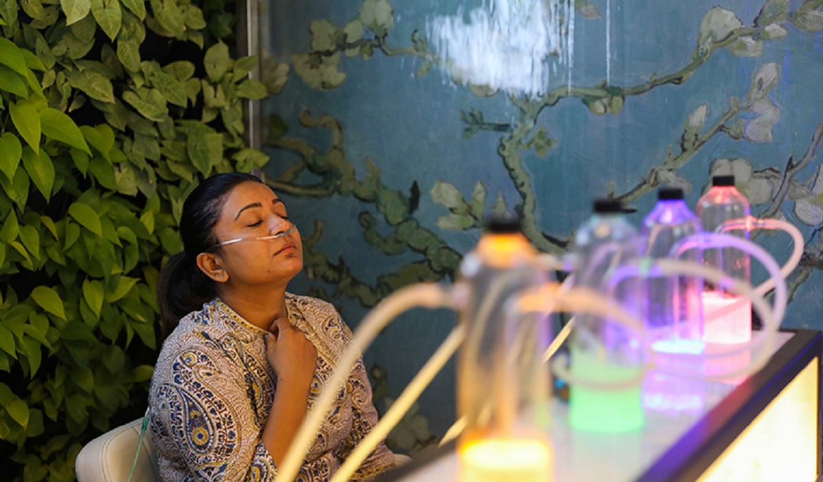 দিল্লিতে খোলা হলো বিশুদ্ধ অক্সিজেন সেবনের বার