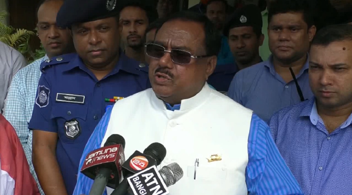 দুর্গতদের জন্য পর্যাপ্ত ত্রাণ মজুদ আছে: খাদ্যমন্ত্রী