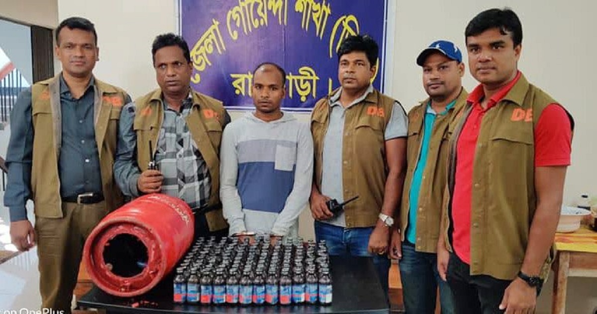 সিলিন্ডারের ভিতরে ফেনসিডিল পাচার!