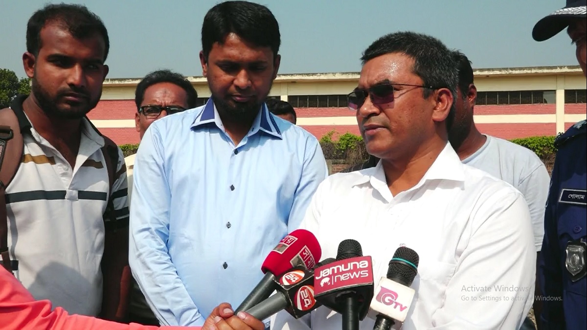 সিরাজগঞ্জে ট্রেন দুর্ঘটনা: ঘটনাস্থলে দুই তদন্ত কমিটি