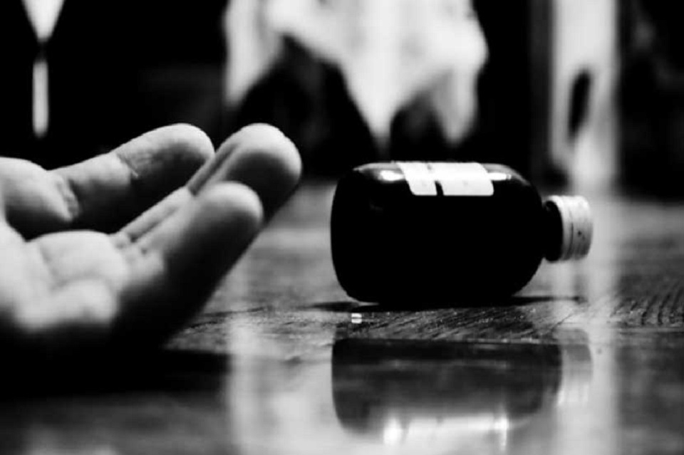 ফরিদপুরে আট বছরের শিশুকে বিষ খাইয়ে হত্যার অভিযোগ