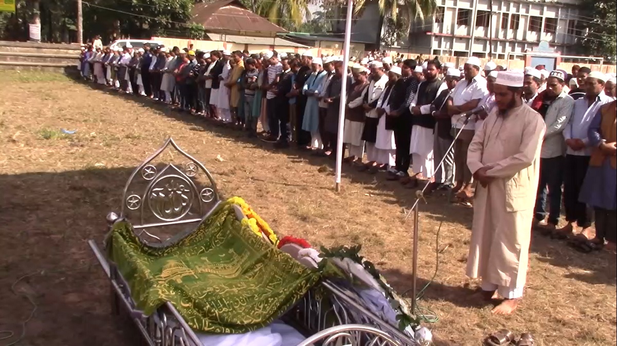 ভাষাসৈনিক রওশন আরা বাচ্চুর দাফন সম্পন্ন