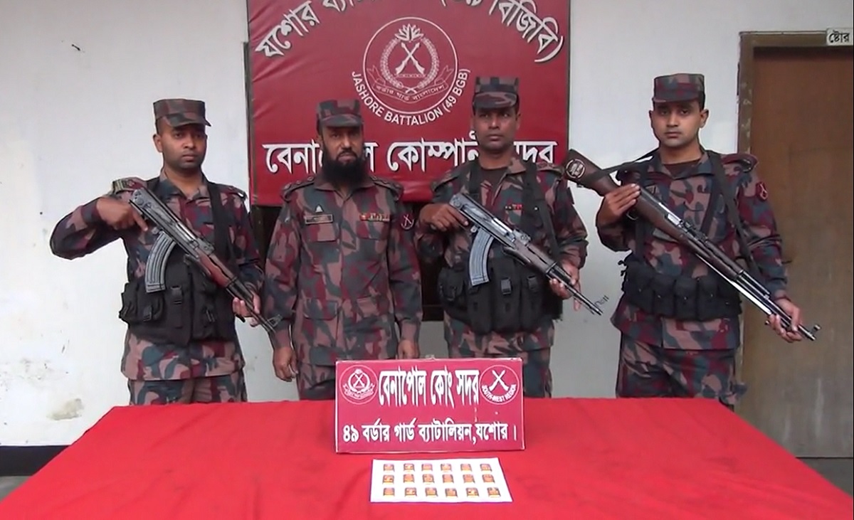 বেনাপোল সীমান্তে ২ কেজি সোনা উদ্ধার