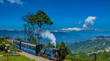 বাসে যাওয়া যাবে ঢাকা-দার্জিলিং-সিকিম
