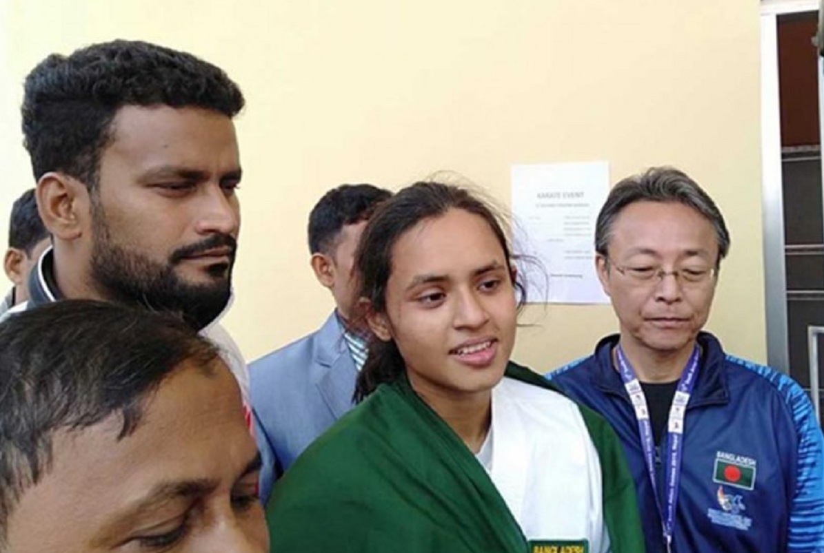 স্বর্ণজয়ের পরদিনই হাসপাতালে পিয়া