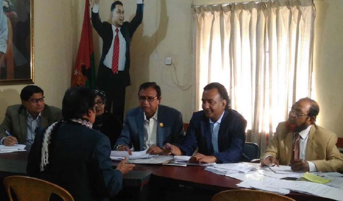 মনোনয়ন প্রত্যাশী বিএনপির কাউন্সিলর প্রার্থীদের সাক্ষাৎকার চলছে