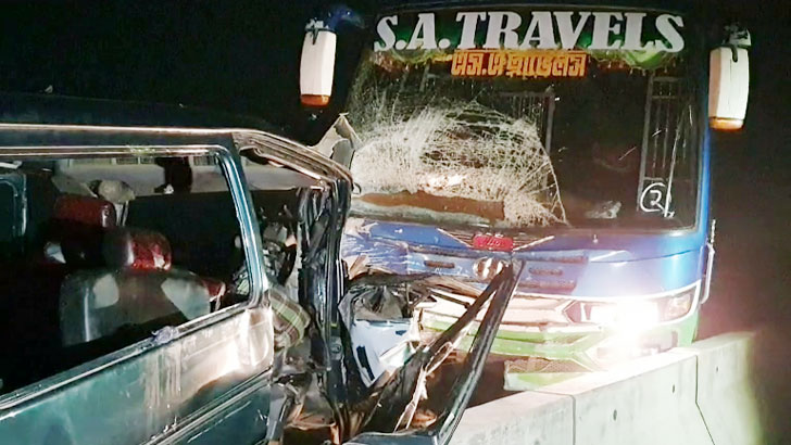 মাদারীপুরে বাস-মাইক্রো সংঘর্ষে নিহত ২