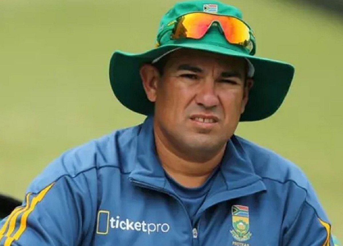 পাকিস্তানে ‘বাজে আতিথেয়তা’ পেয়েছেন ডোমিঙ্গো!