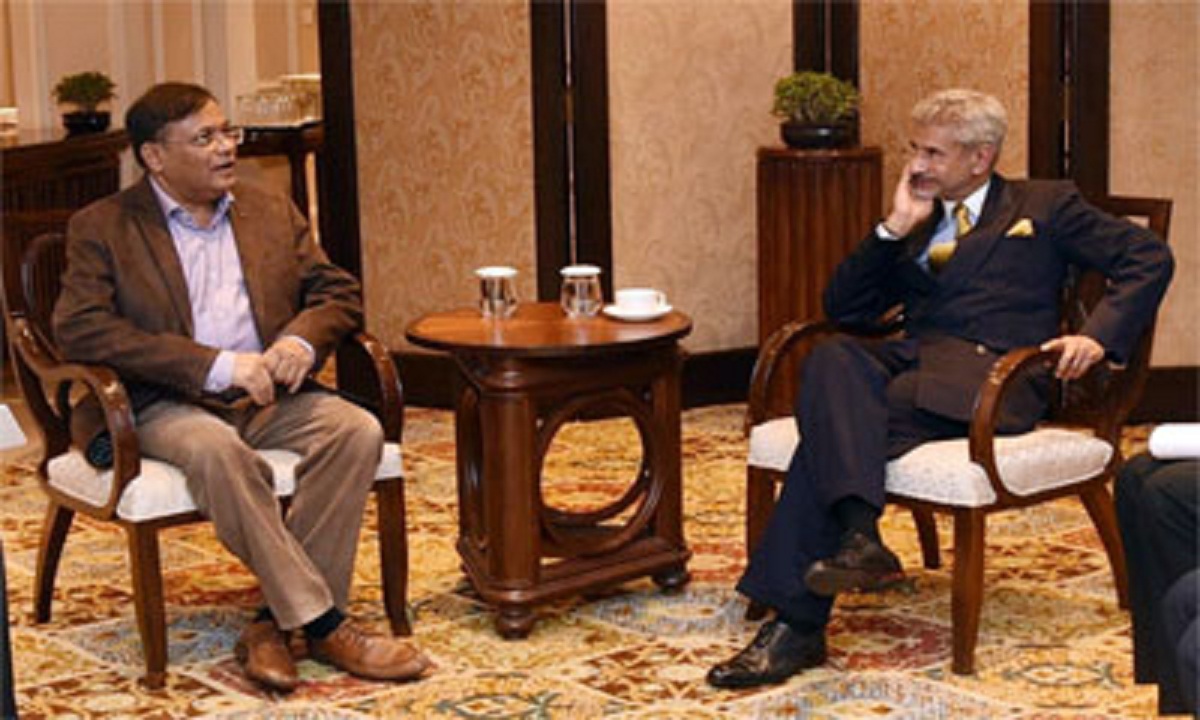 ভারতের পররাষ্ট্রমন্ত্রীর সঙ্গে বাংলাদেশের তথ্যমন্ত্রীর বৈঠক