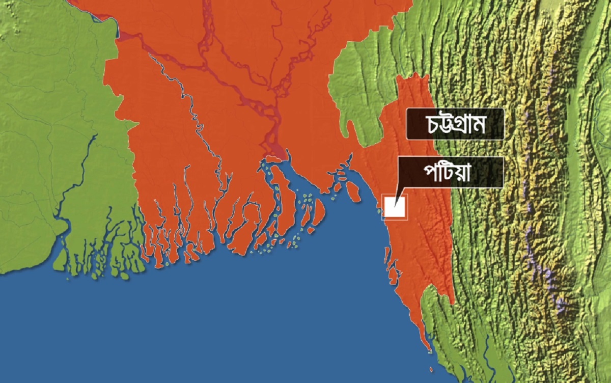 দুই বাসের সংঘর্ষে প্রাণ গেল দুই জনের