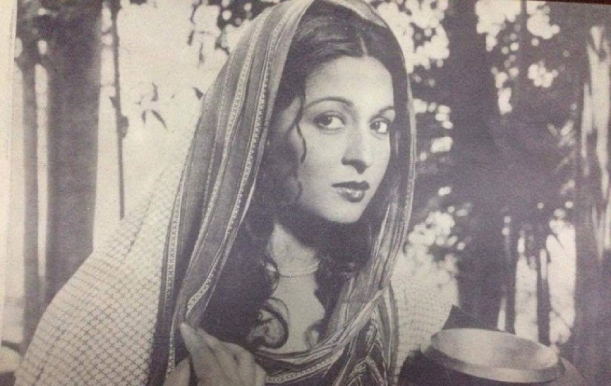 শাবানা এখন ঢাকায়