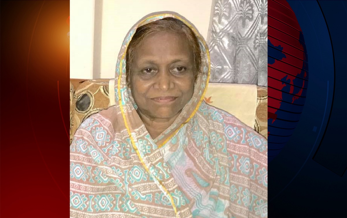 হারিয়ে যাওয়া মাকে খুঁজছেন সন্তানেরা