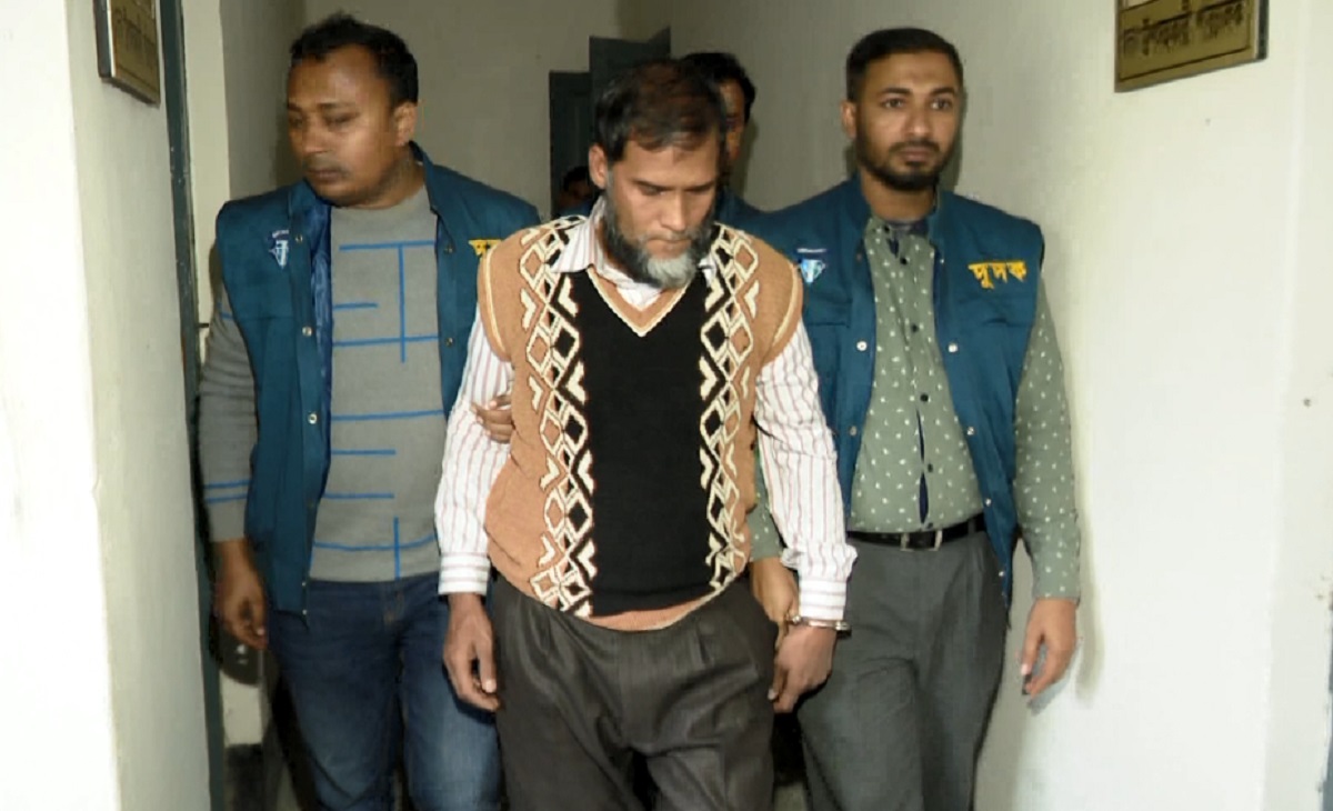 ঘুষের টাকাসহ খাদ্য পরিদর্শক আটক