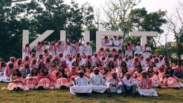 আলোচনায় অ্যারাবিয়ান পোশাক; শিক্ষার্থীদের পোশাকের বিষয়ে পরামর্শ নিতে বললো কুয়েট