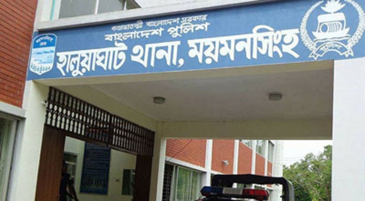 বাস চাপায় অটোরিকশার ২ যাত্রী নিহত