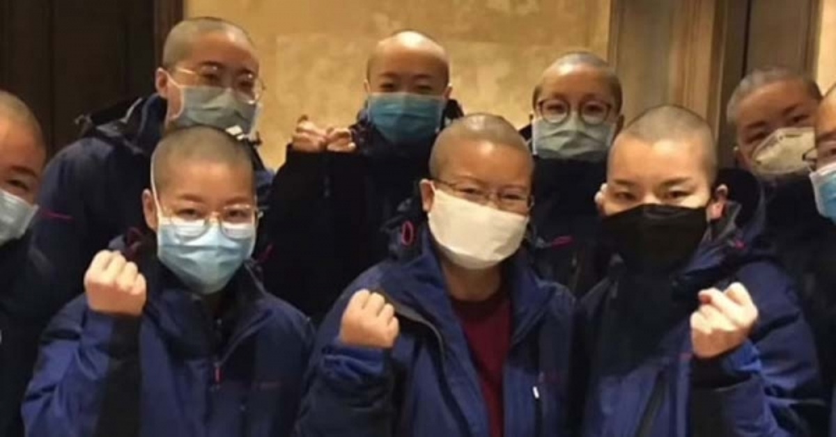 করোনাভাইরাস রুখতে ডাক্তার-নার্সদের মাথা ন্যাড়া করছে চীন