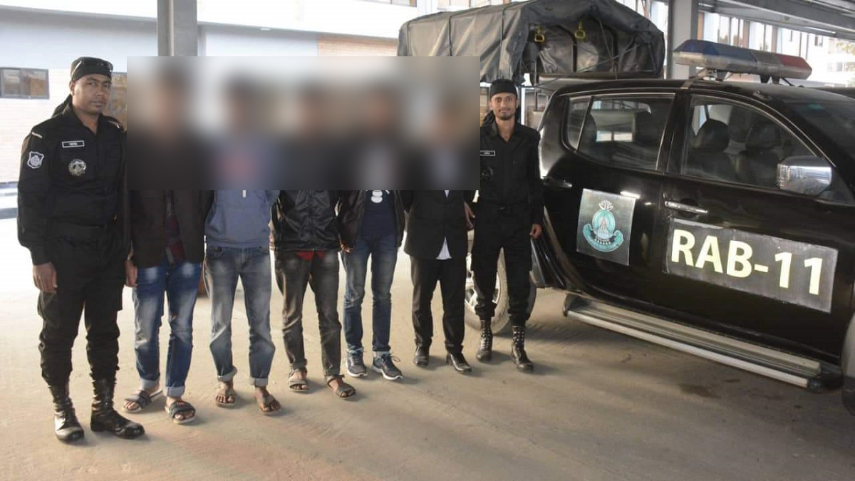 নরসিংদীতে এসএসসি’র ভুয়া প্রশ্নপত্র প্রতারণা চক্রের ৫ সদস্য গ্রেফতার