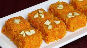 ঘরেই তৈরি করুন গাজর পেঁপের হালুয়া