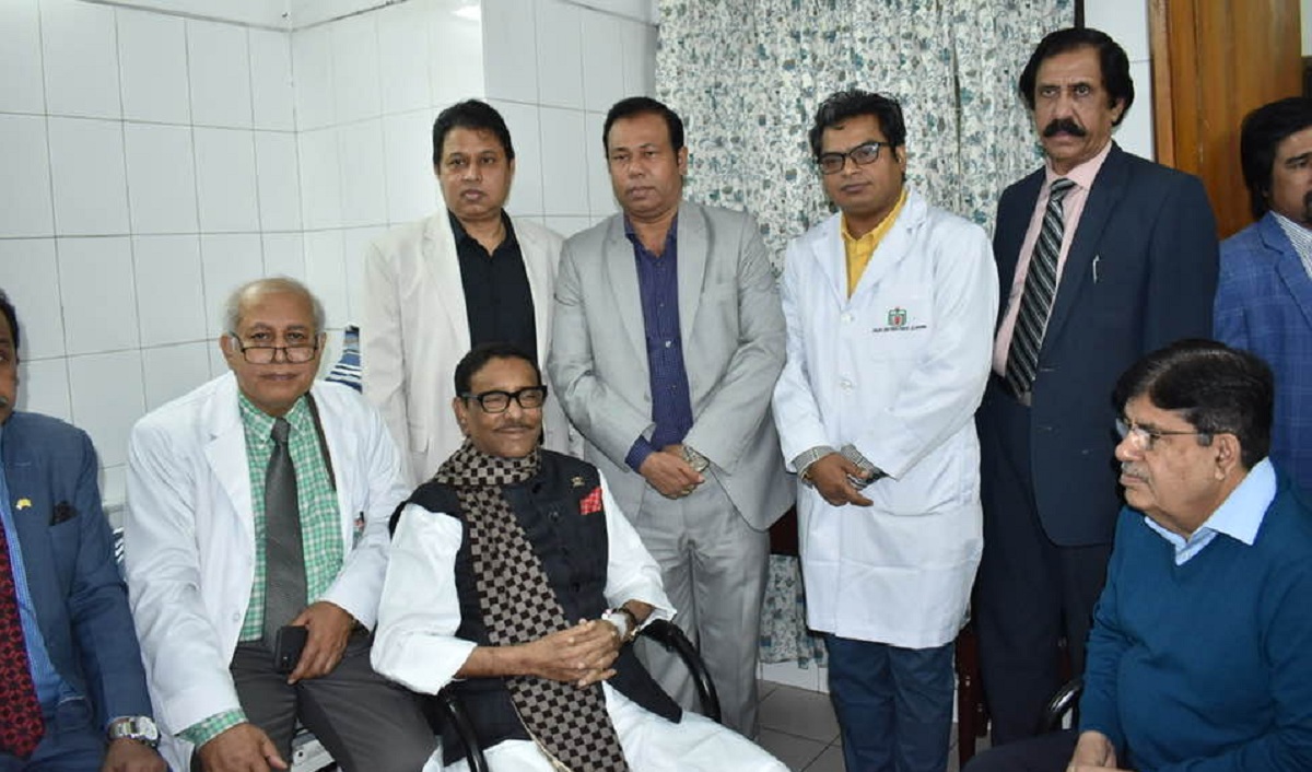 হাসপাতাল থেকে ছাড়া পেয়েই সচিবালয়ে ওবায়দুল কাদের