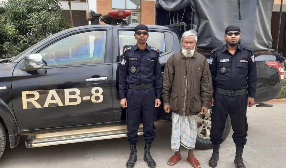 স্কুলছাত্রী ধর্ষণের অভিযোগে  দোকানদার আটক