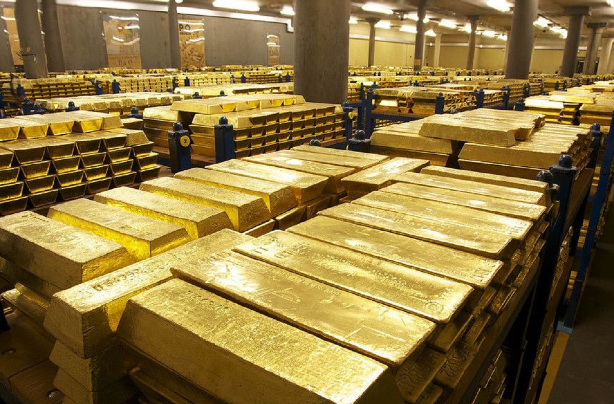 যে ব্যাংকের স্বর্ণ দিয়ে ইংল্যান্ডকে ৬ বার মুড়োনো যাবে