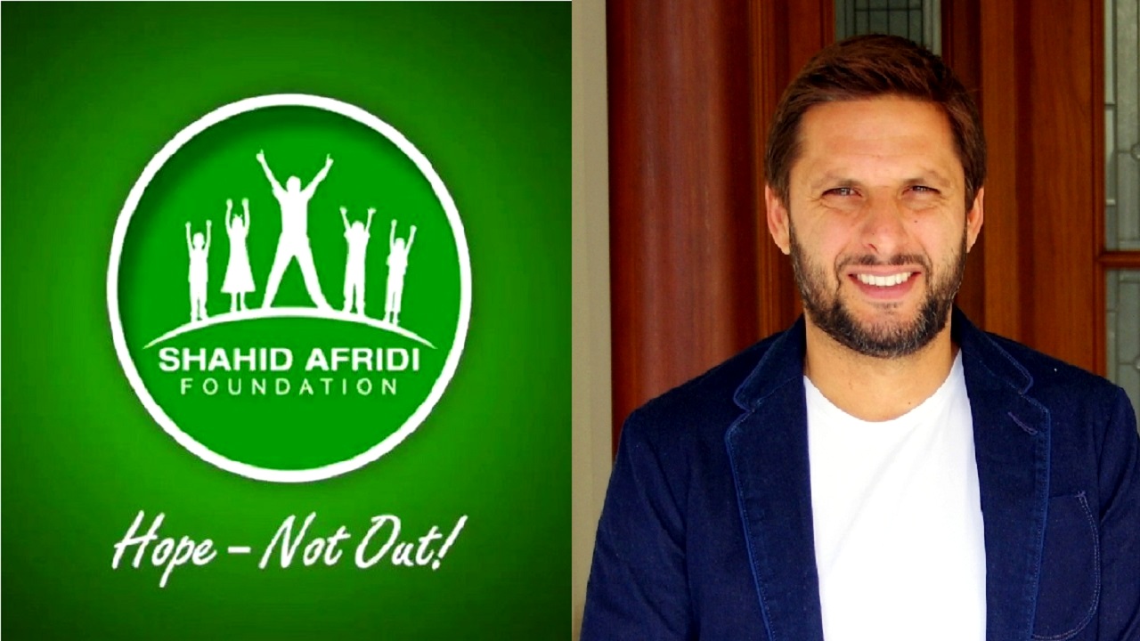 করোনা ঠেকাতে সাধারণের পাশে ‘শহিদ আফ্রিদি ফাউন্ডেশন’