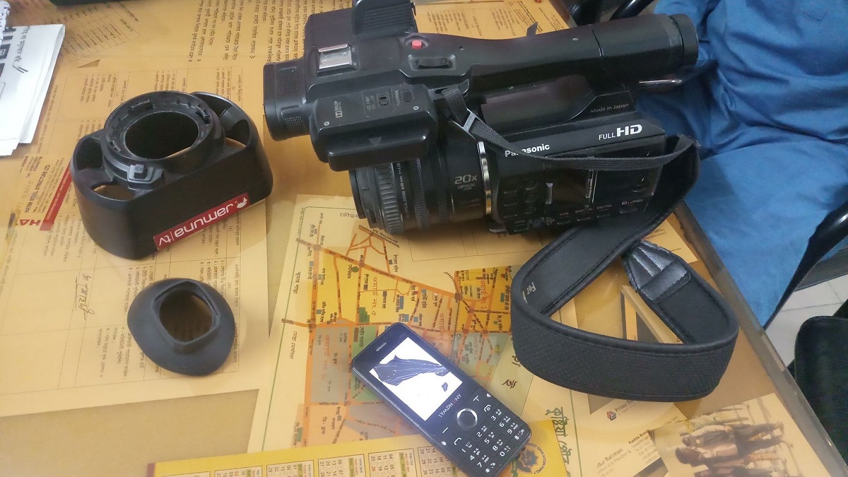 কুষ্টিয়ায় ফটোসাংবাদিকের ওপর হামলা, আটক ২