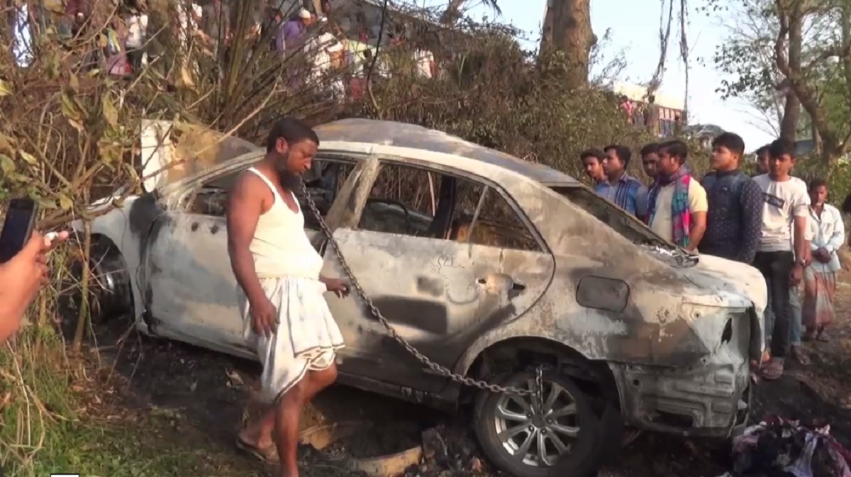 প্রাইভেটকার নিয়ন্ত্রণ হারিয়ে খাদে, নিহত ৫