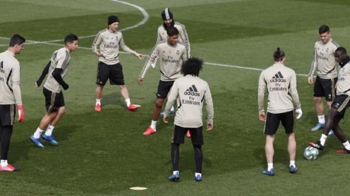 রিয়াল মাদ্রিদের ফুটবলাররা কোয়ারেন্টাইনে