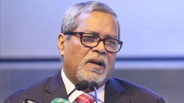 সিইসি ও কমিশনারদের বিরুদ্ধে দুদকে অভিযোগ দাখিল