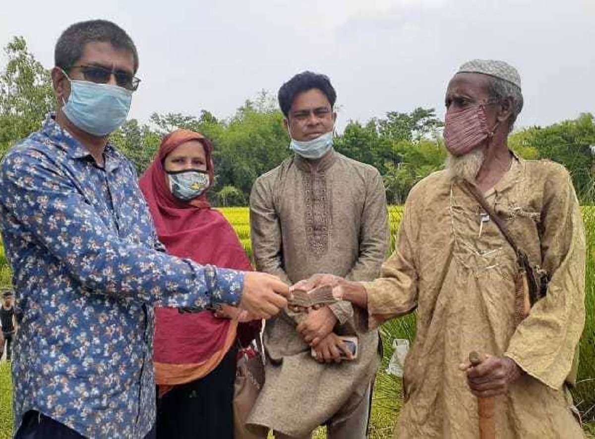 জমানো দশ হাজার টাকা দান করলেন ভিক্ষুক নজিম উদ্দীন