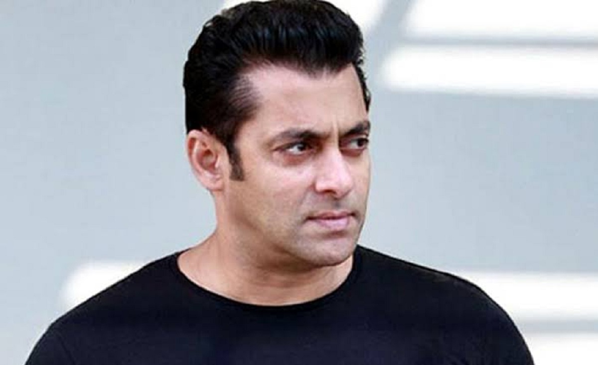 ‘প্রেমিকাকে’ বিরক্ত করায় অনিলের ওপর চড়াও হন সালমান!