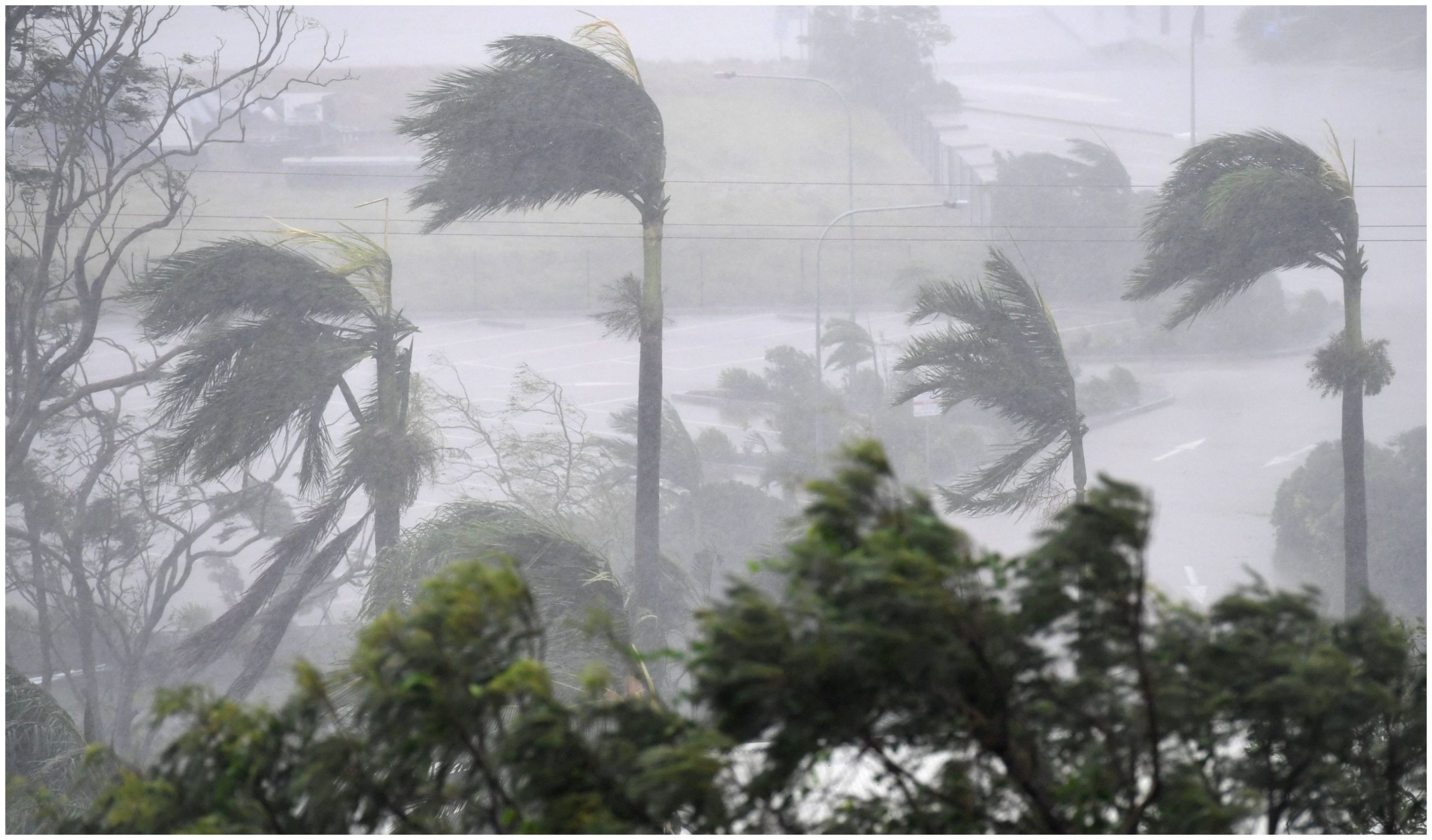 দেশের বিভিন্ন স্থানে আজ রাতে কালবৈশাখী ঝড়ের আশংকা